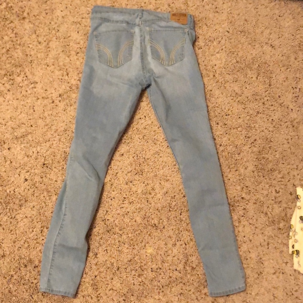 ⭐️SOLD⭐️Hollister high rise super skinny jeans - Picture 4 of 4